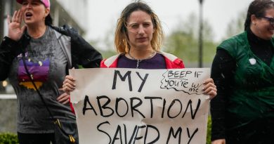unclear-abortion-laws-can-put-er-doctors-in-risky-legal-situations-–-usa-today