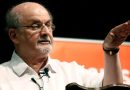 ‘satanic-verses’-author-salman-rushdie-on-a-ventilator-following-attack,-suspect-named-–-usa-today