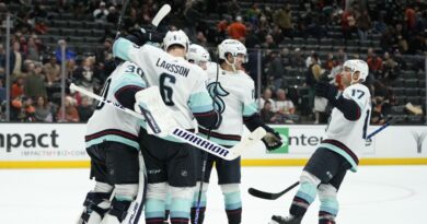 nhl:-kraken-tie-franchise-record-with-5th-straight-win-–-bally-sports