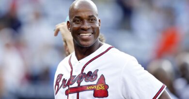 bonds,-clemens-left-out-of-hall-again;-mcgriff-elected-–-spectrum-news